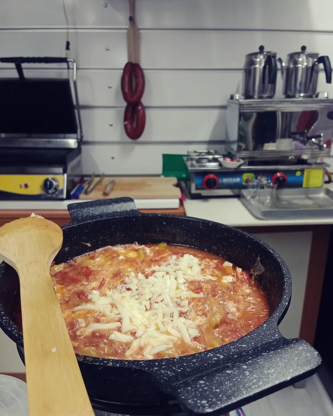 Serin Tost & Çay Evi